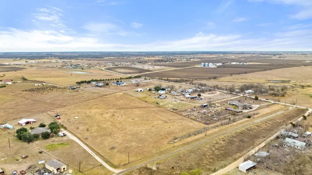 20646 Cameron Road Coupland, TX 78615