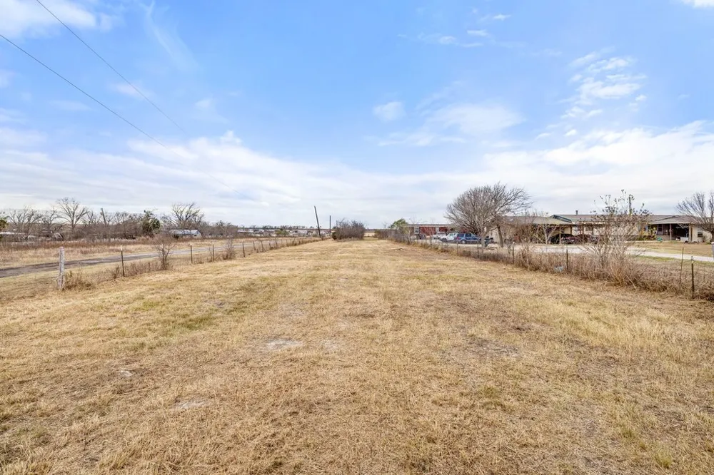 20646 Cameron Road Coupland, TX 78615