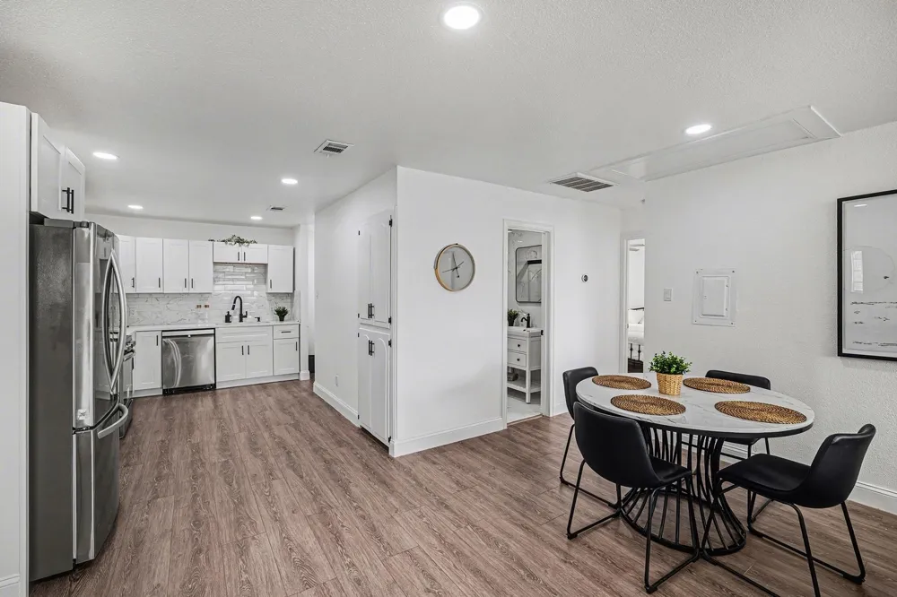 716 E Pecan Street #722 Hurst, TX 76053