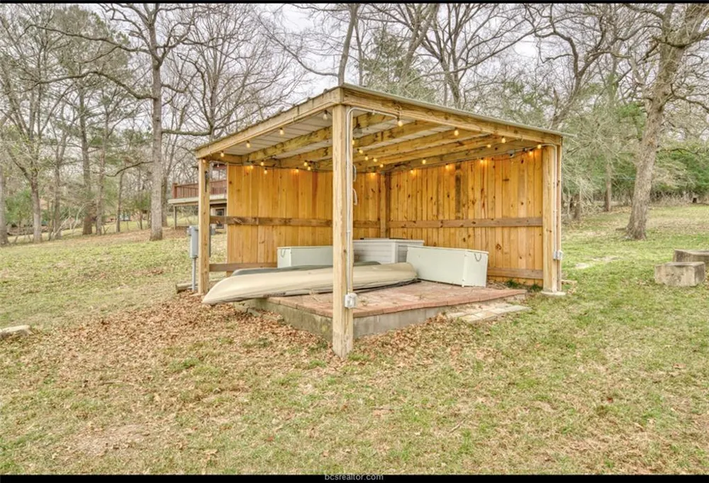 10967 Clyde Acord Road Franklin, TX 77856
