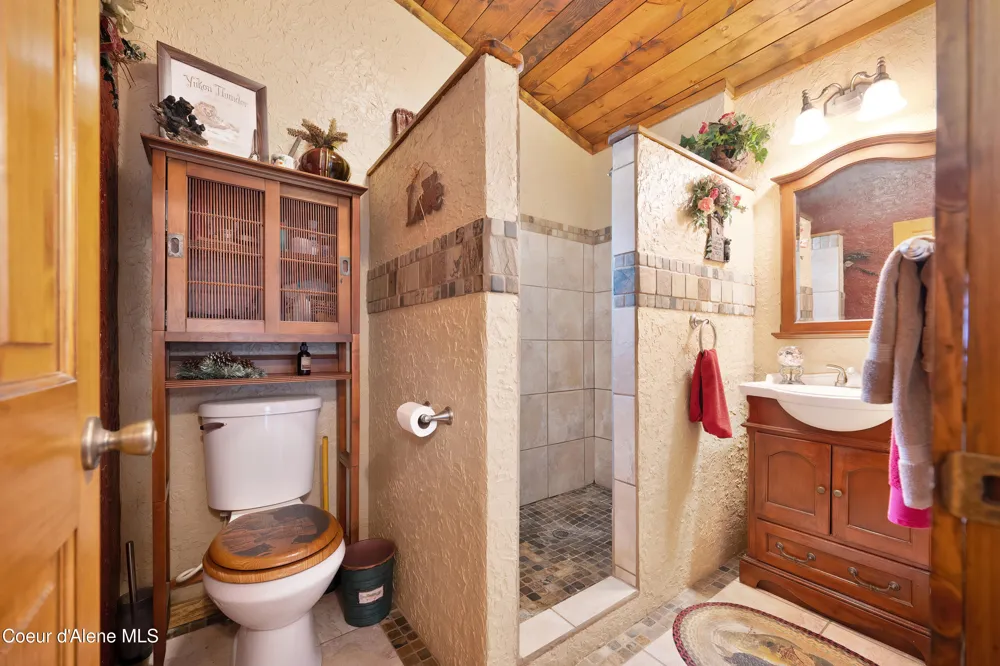 629 Flat Creek Road St. Maries, ID 83861