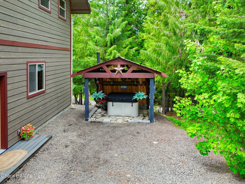 629 Flat Creek Road St. Maries, ID 83861