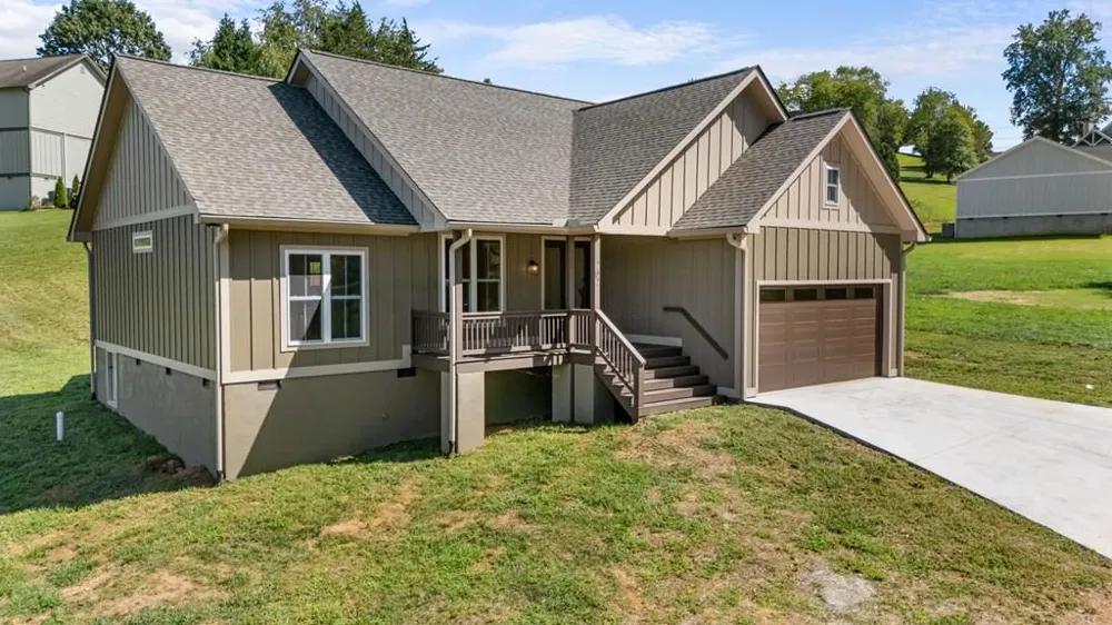 202 Jackson Heights Dr