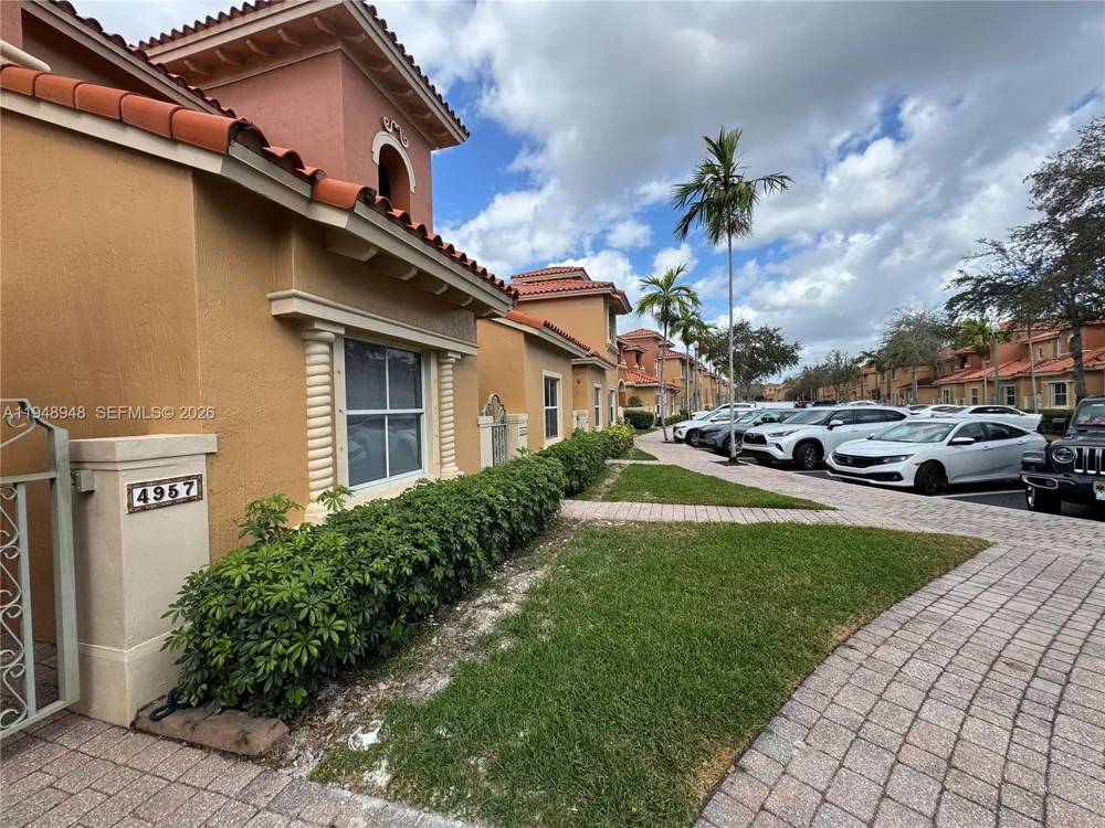 4957 Tradewinds Ter #704 Dania Beach, FL 33312