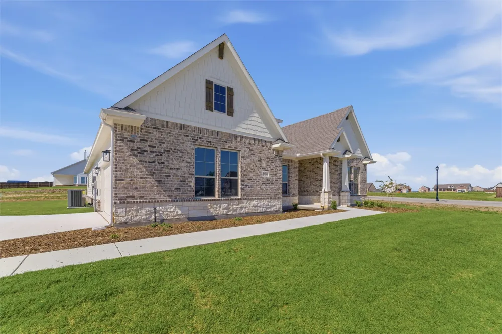 104 Snowy Owl Trail New Fairview, TX 76078