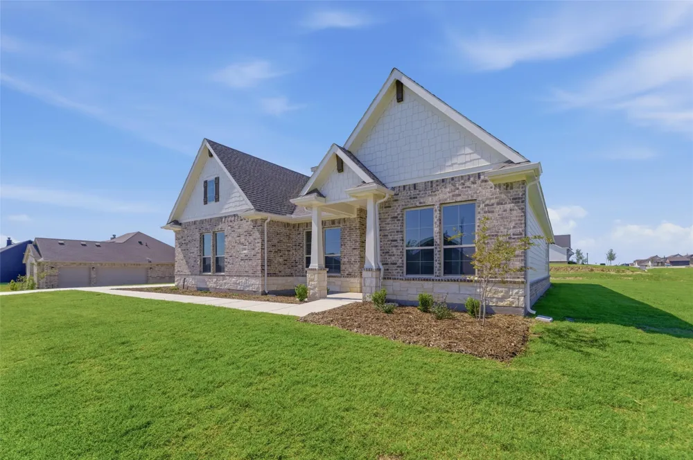 104 Snowy Owl Trail New Fairview, TX 76078