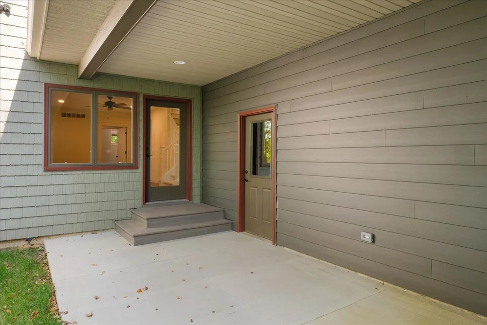8806 Lakewood Trail Berrien Township, MI 49102