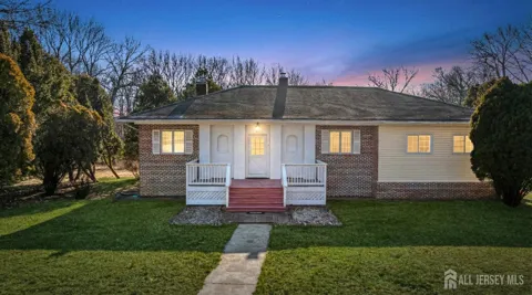 321 Manalapan Road
