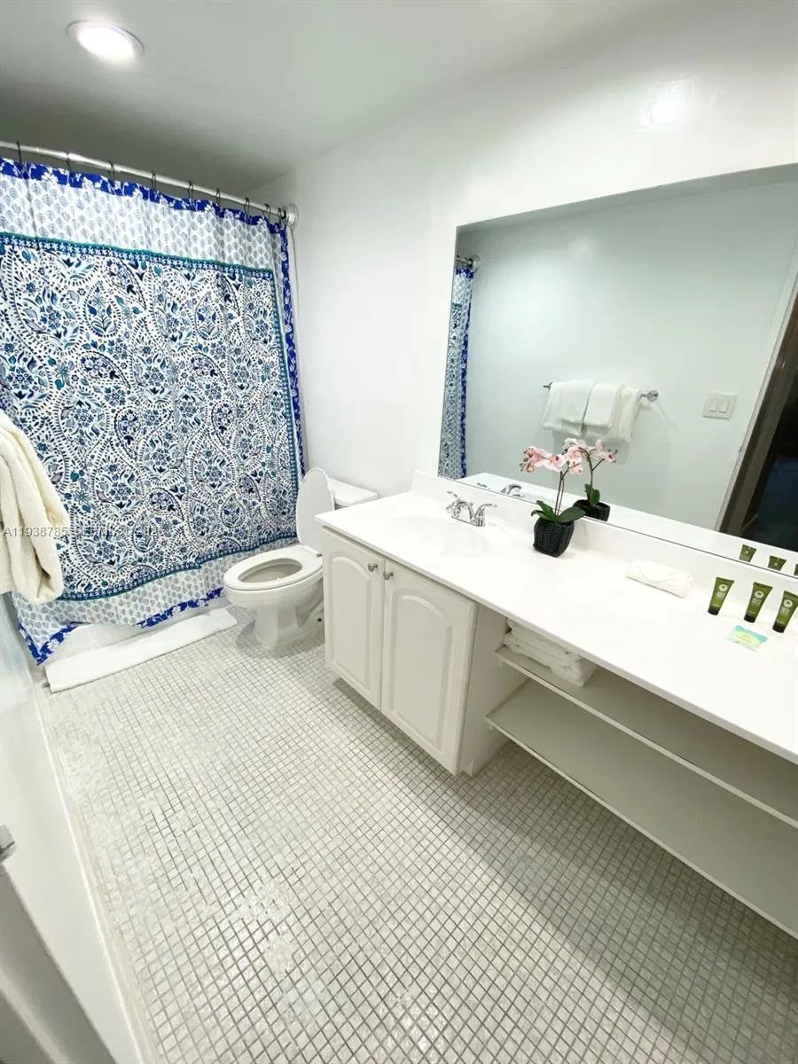 4001 S Ocean Dr #4M Hollywood, FL 33019