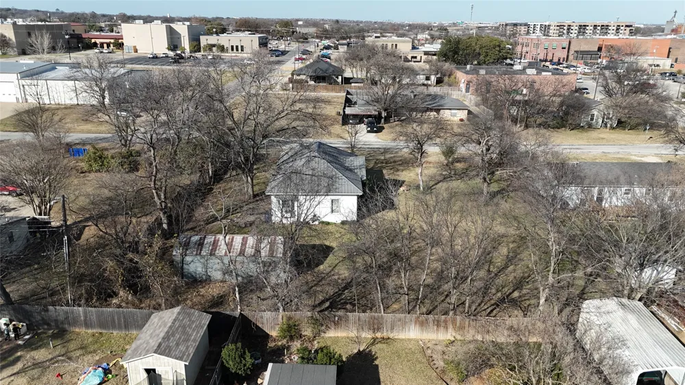 213 W Eldred Street #1 Burleson, TX 76028