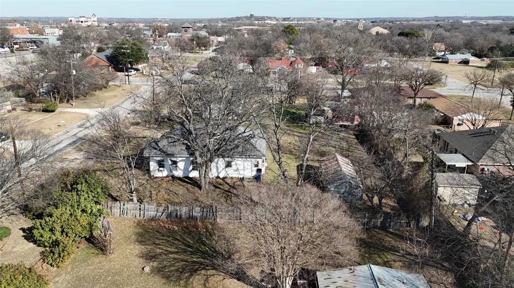 213 W Eldred Street #1 Burleson, TX 76028