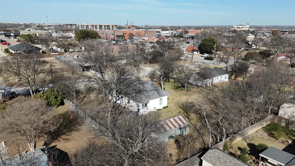 213 W Eldred Street #1 Burleson, TX 76028