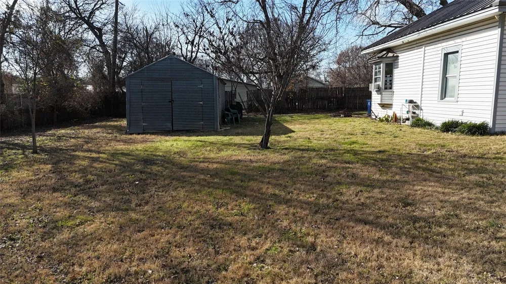 213 W Eldred Street #1 Burleson, TX 76028