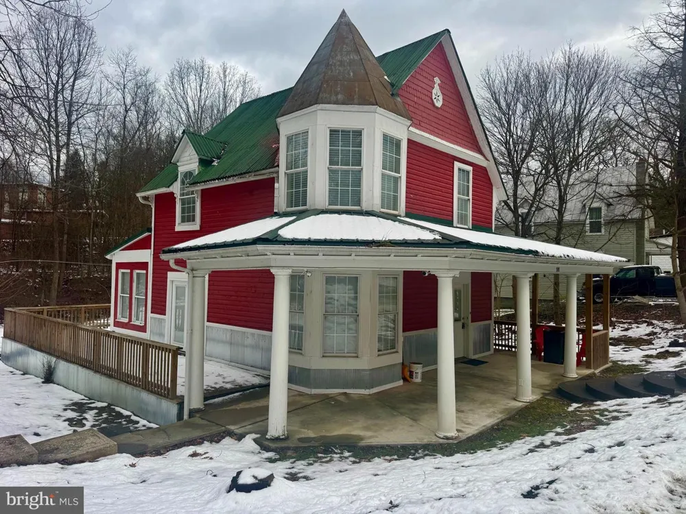 101 PATRICIA AVENUE Elkins, WV 26241