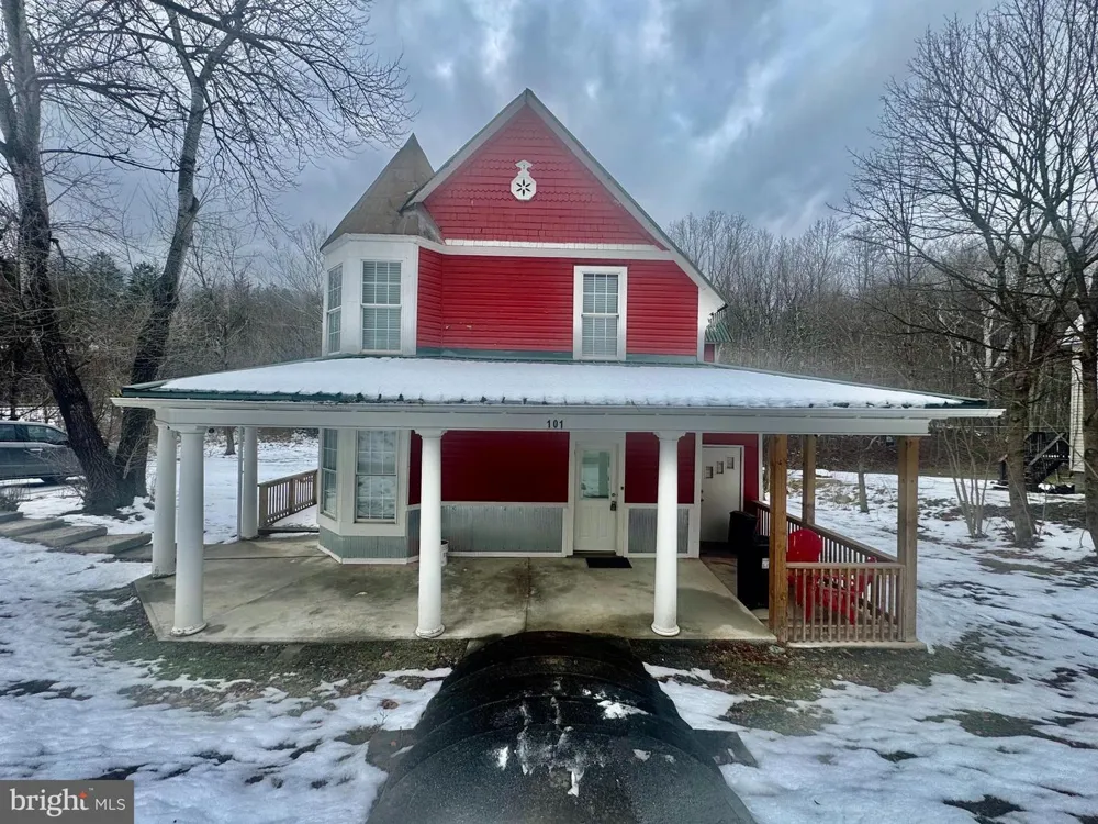101 PATRICIA AVENUE Elkins, WV 26241