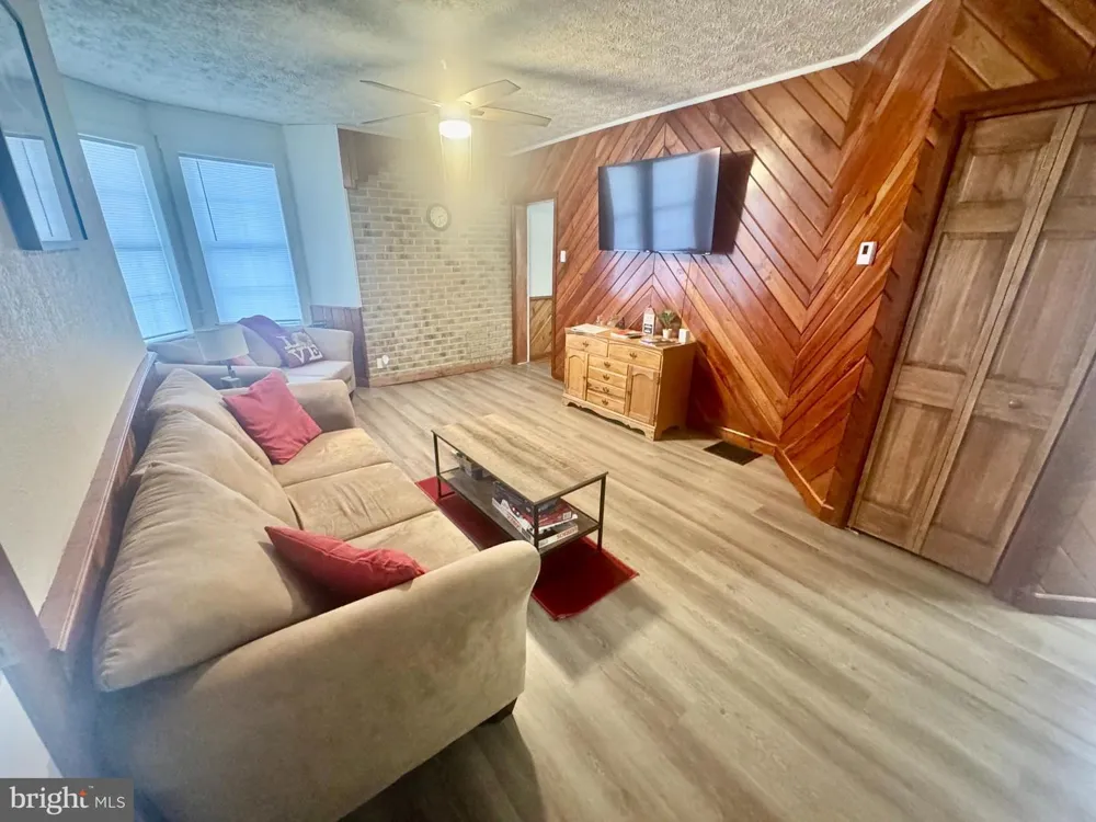 101 PATRICIA AVENUE Elkins, WV 26241