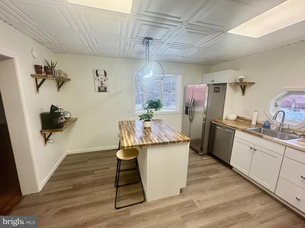 101 PATRICIA AVENUE Elkins, WV 26241