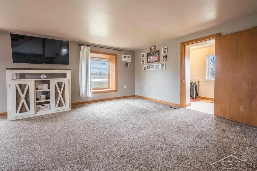 6408 Five Mile Road Hope Township, MI 48628