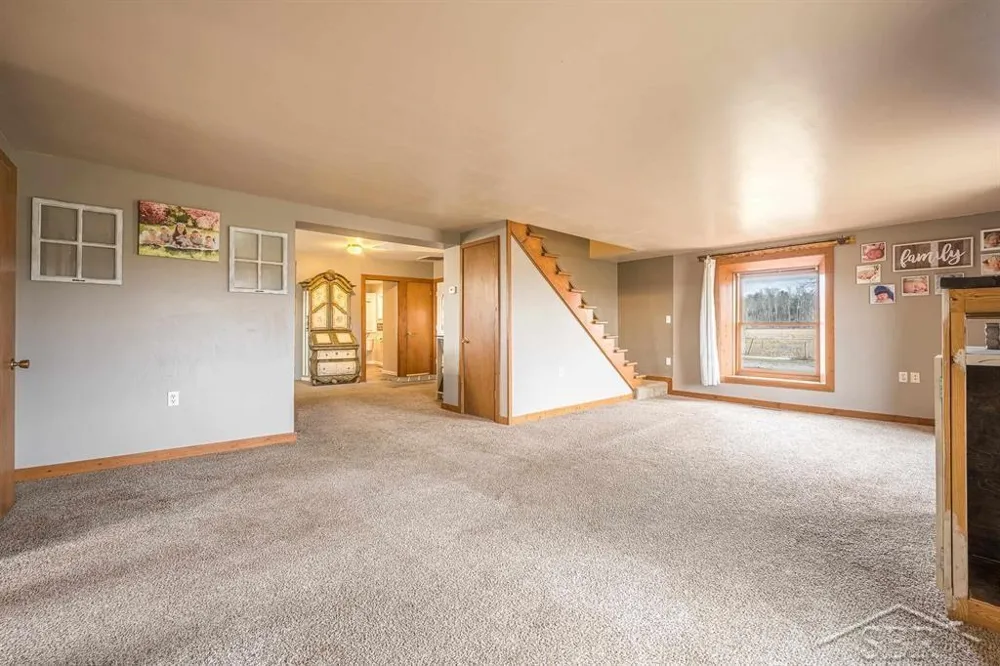 6408 Five Mile Road Hope Township, MI 48628