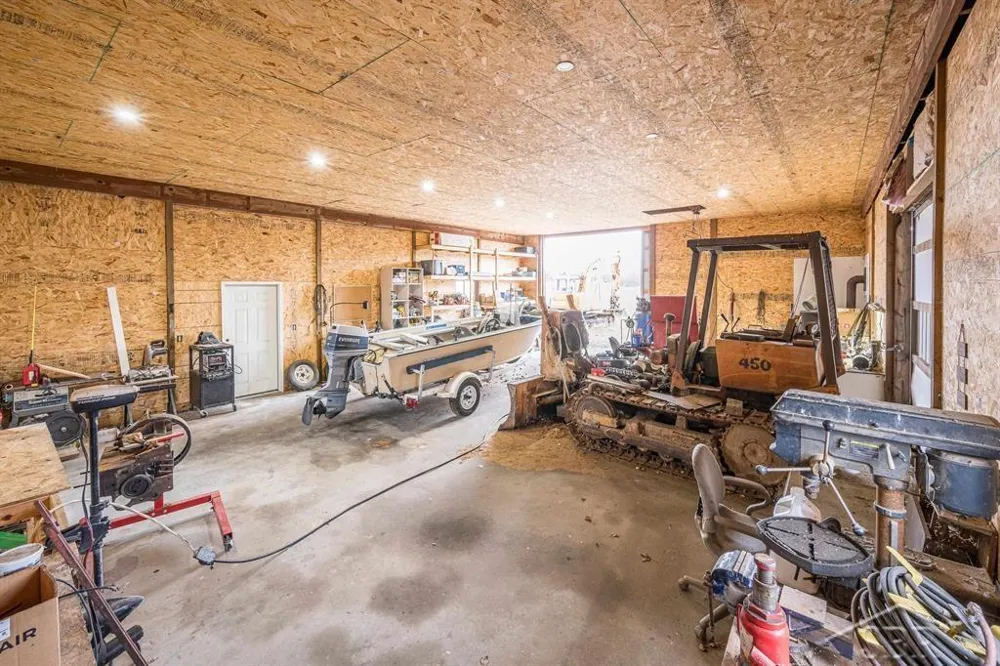 6408 Five Mile Road Hope Township, MI 48628