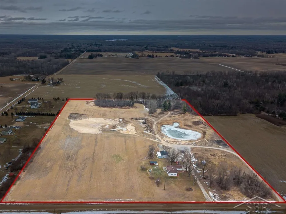 6408 Five Mile Road Hope Township, MI 48628