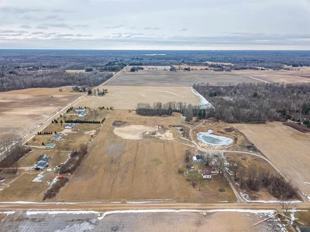 6408 Five Mile Road Hope Township, MI 48628