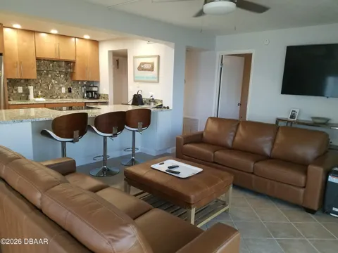 1571 S Atlantic Avenue #211