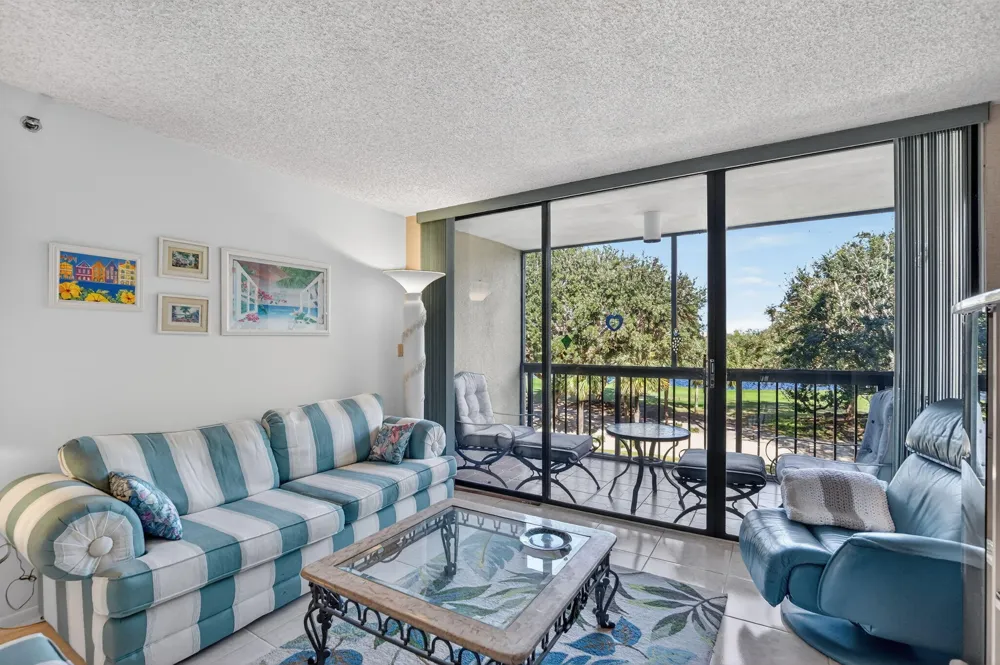 1736 Bridgewood Drive