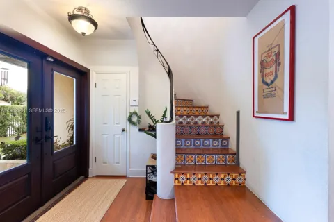 360 SW 28th Rd