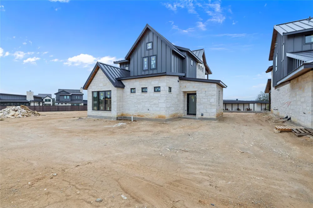 395 Emma Jean Trail Iredell, TX 76649