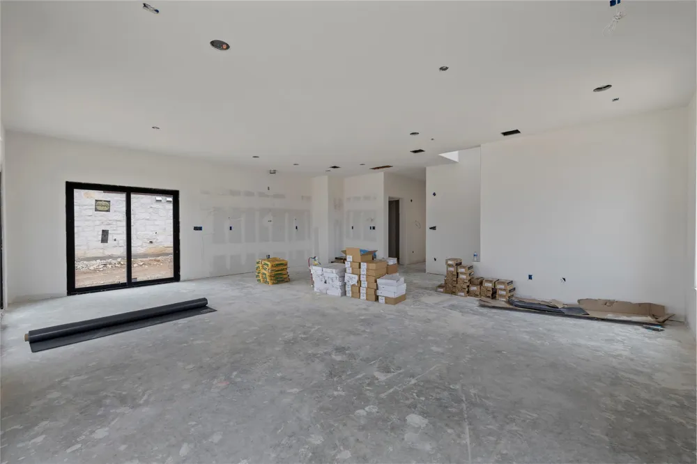 395 Emma Jean Trail Iredell, TX 76649