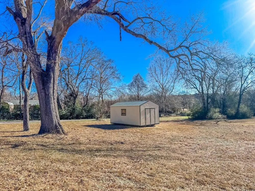 2010 Salt Works Road Palestine, TX 75803
