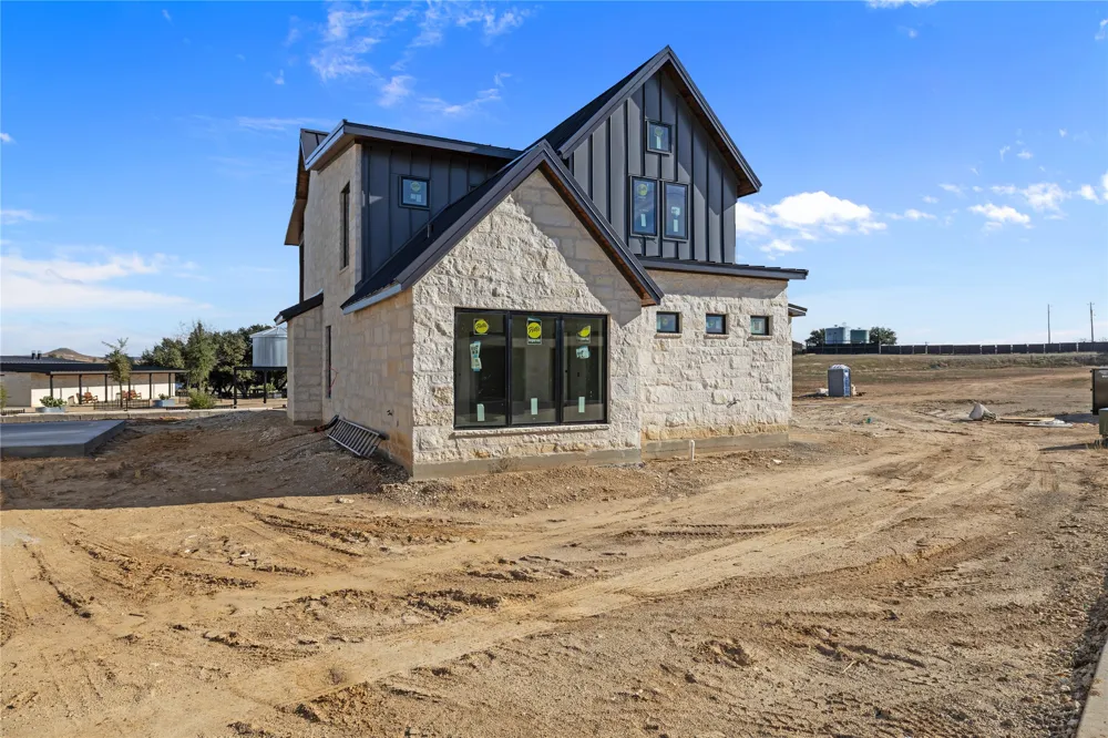 355 Emma Jean Trail Iredell, TX 76649