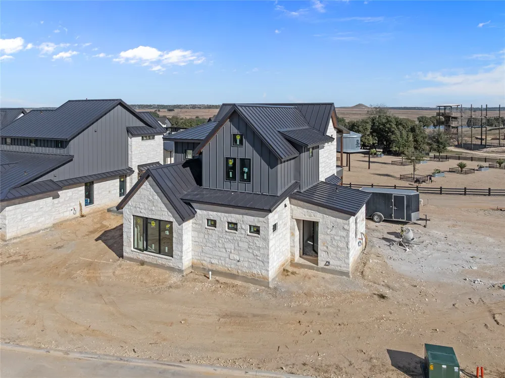 355 Emma Jean Trail Iredell, TX 76649