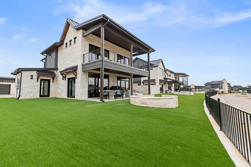 355 Emma Jean Trail Iredell, TX 76649