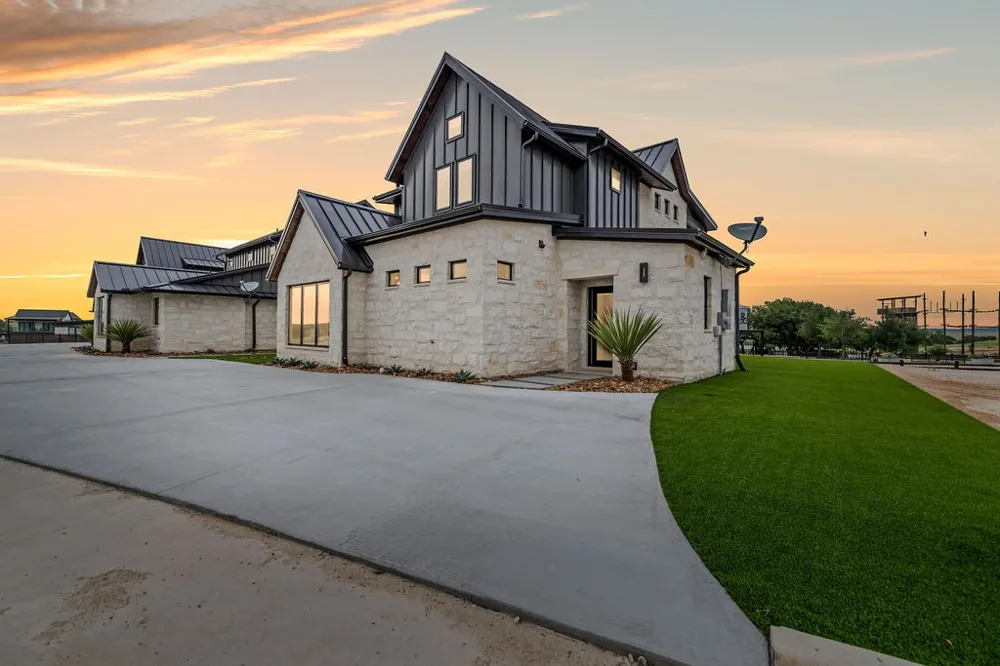 375 Emma Jean Trail Iredell, TX 76649