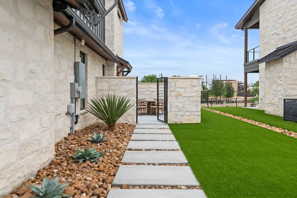 375 Emma Jean Trail Iredell, TX 76649