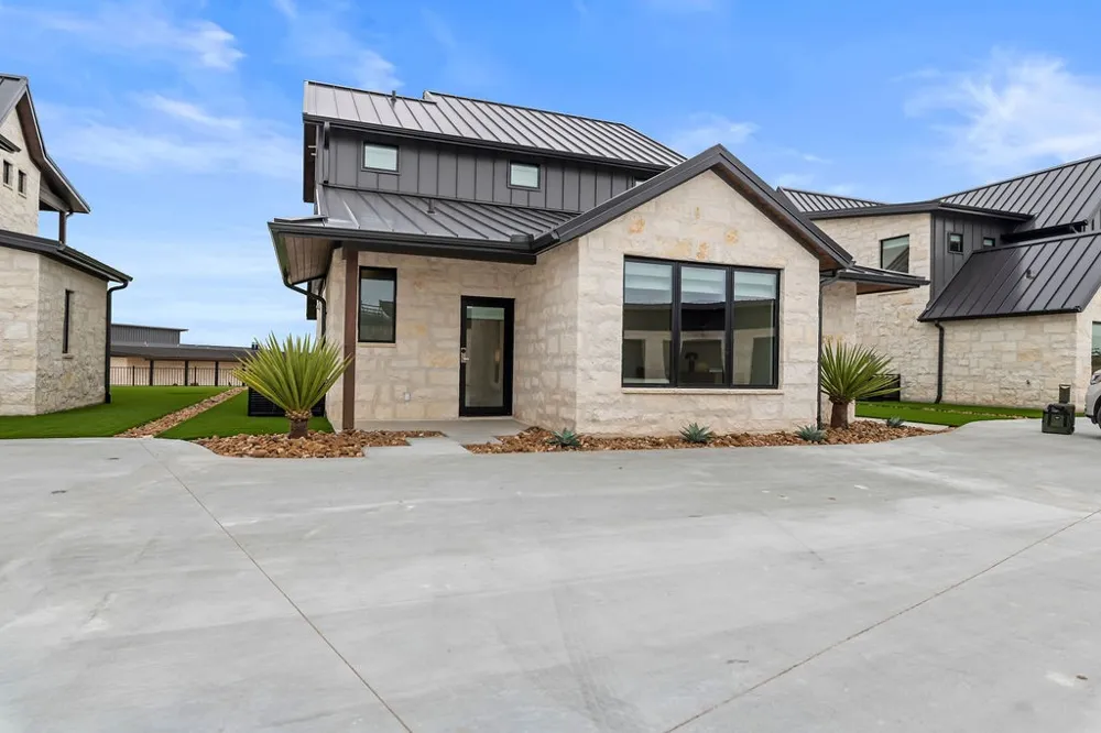375 Emma Jean Trail Iredell, TX 76649