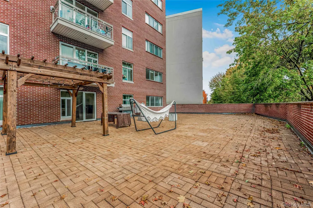 6538 austin st #2A Rego Park, NY 11374