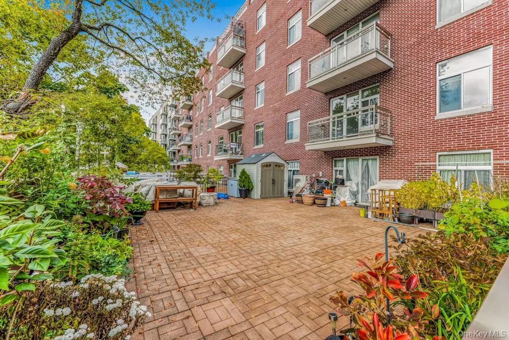 6538 austin st #2A Rego Park, NY 11374