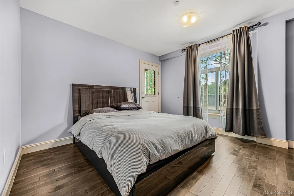 6538 austin st #2A Rego Park, NY 11374
