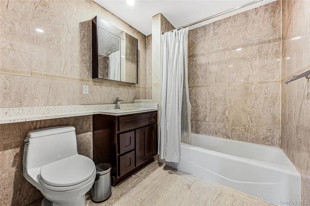 6538 austin st #2A Rego Park, NY 11374