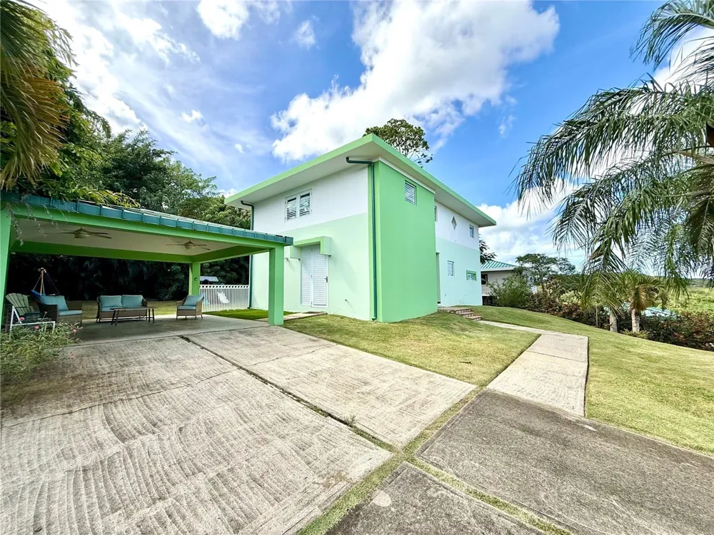 5 BATEY OESTE #14 Luquillo, PR 00773