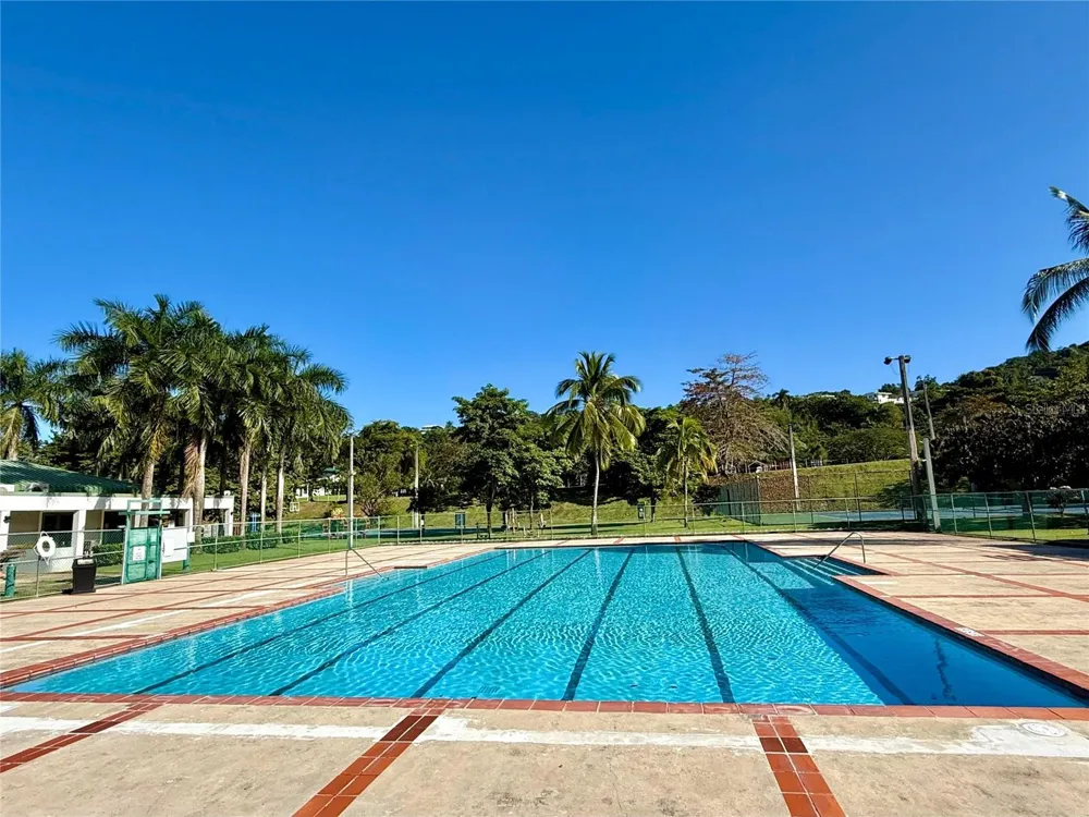 5 BATEY OESTE #14 Luquillo, PR 00773