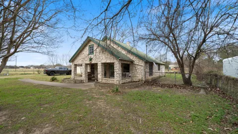 120 Davis Road