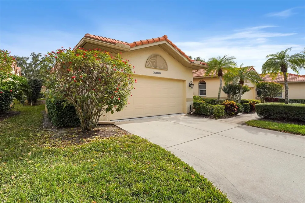 3350 W CHELMSFORD COURT #13 Sarasota, FL 34235