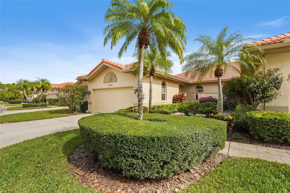 3350 W CHELMSFORD COURT #13 Sarasota, FL 34235
