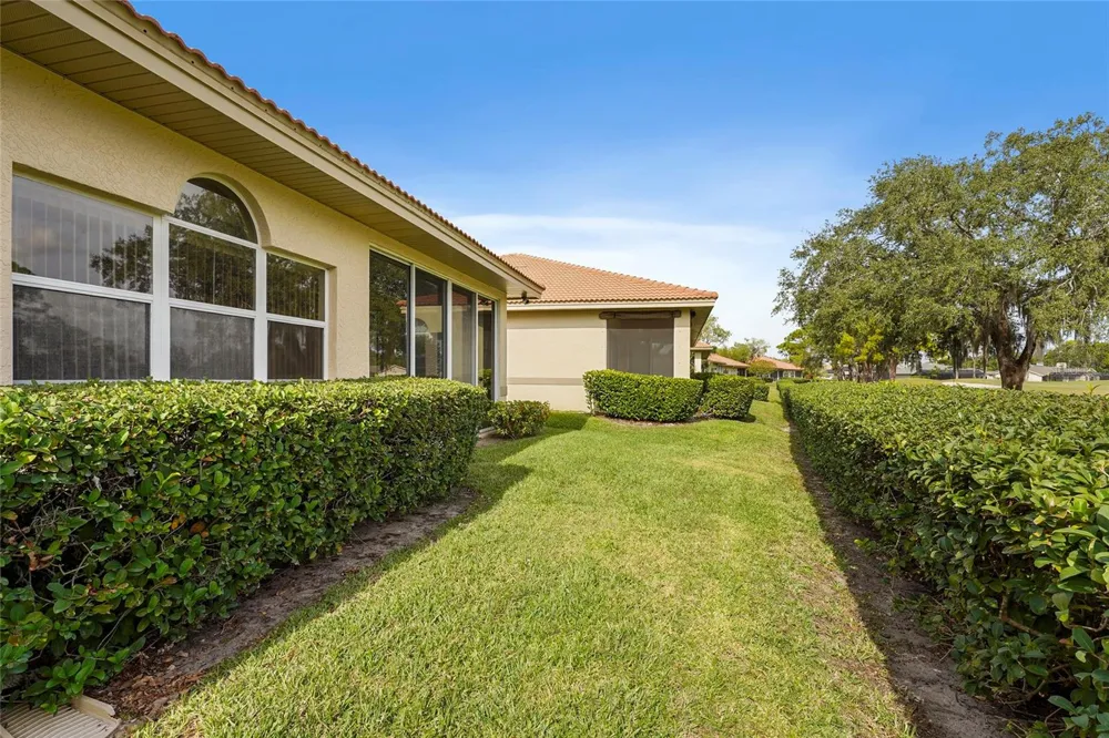 3350 W CHELMSFORD COURT #13 Sarasota, FL 34235