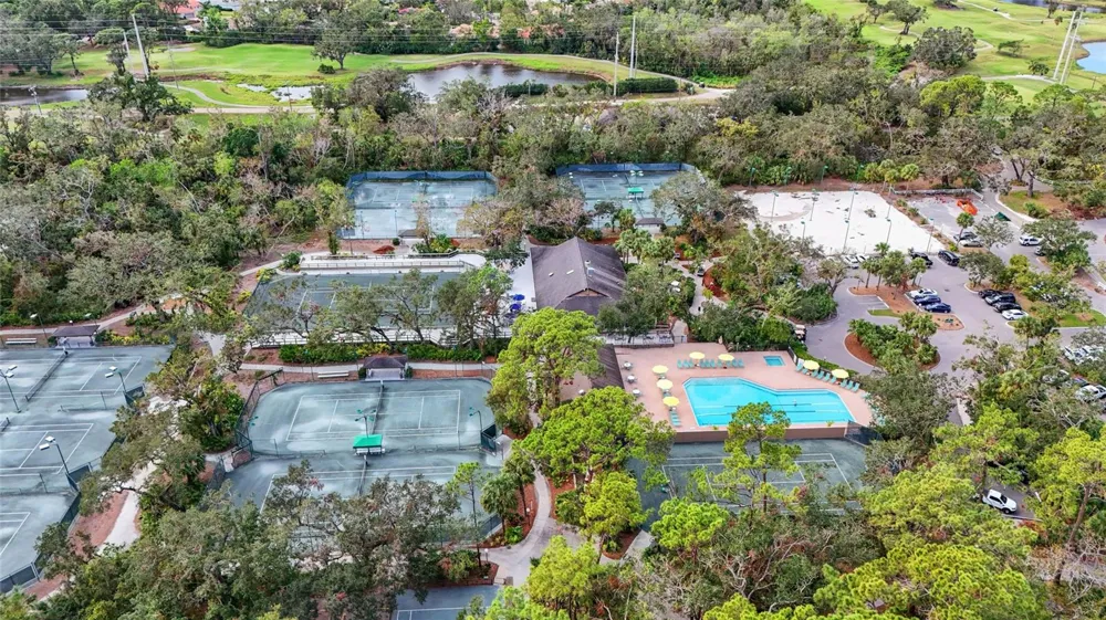 3350 W CHELMSFORD COURT #13 Sarasota, FL 34235