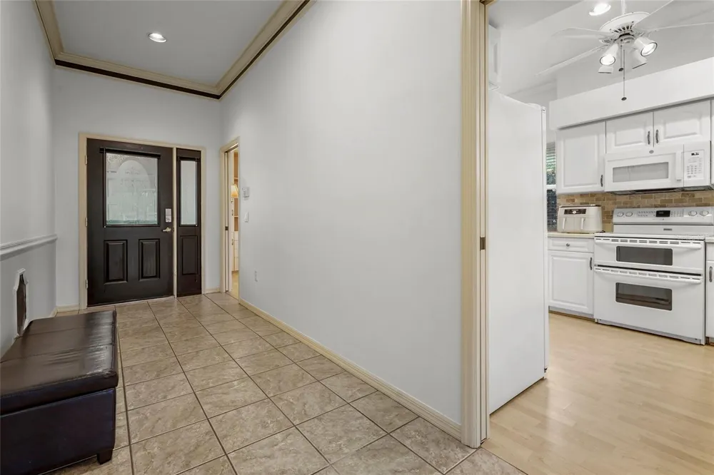 3350 W CHELMSFORD COURT #13 Sarasota, FL 34235